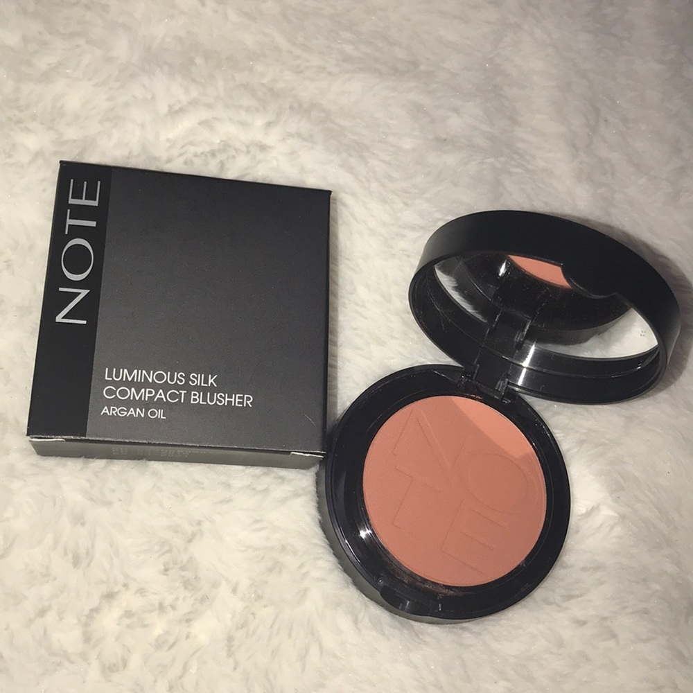 Note Luminous Silk Blush